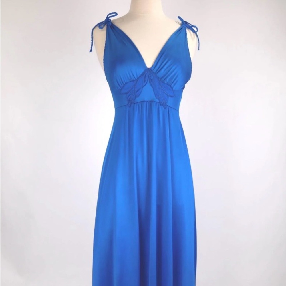 Rare Vanity Fair Blue Floral Satin Maxi Dress Size Small - Picture 2 of 9